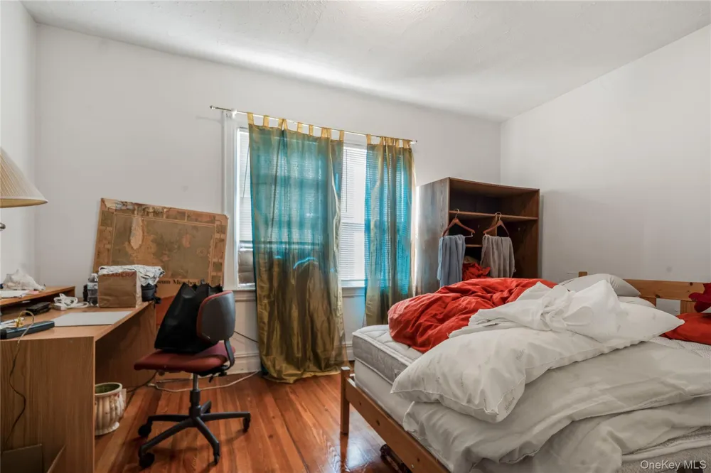10437 125th Street Richmond Hill, NY 11419