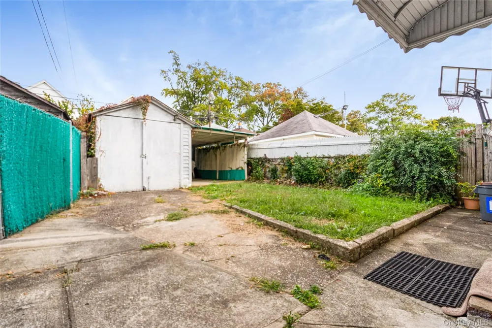 10437 125th Street Richmond Hill, NY 11419