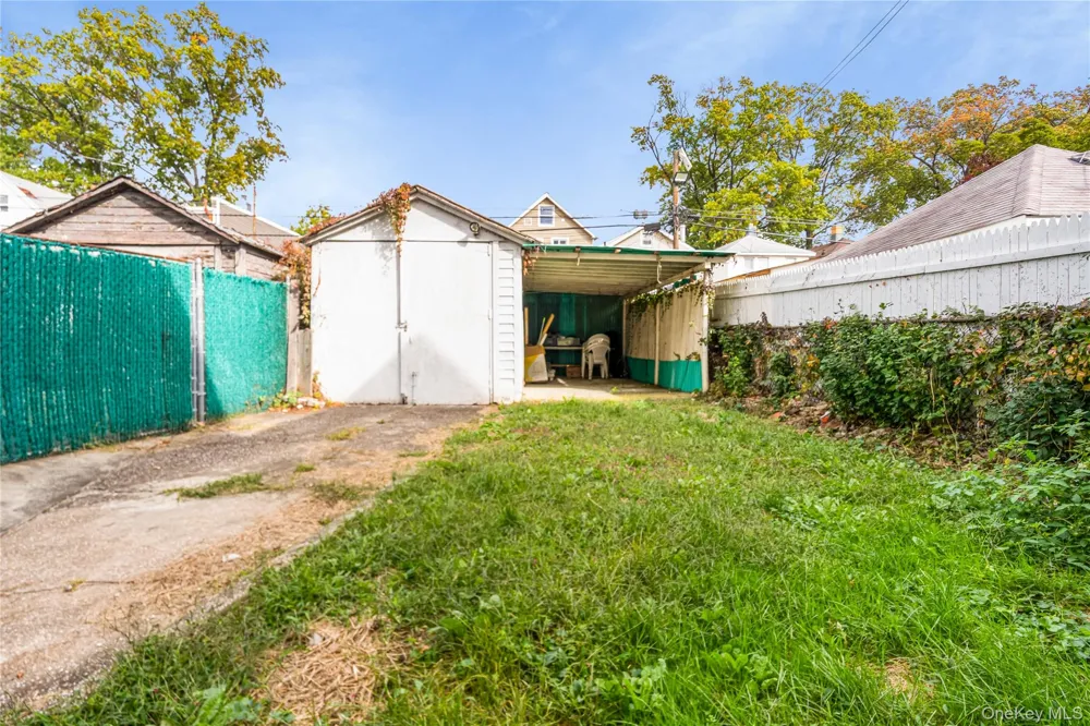 10437 125th Street Richmond Hill, NY 11419