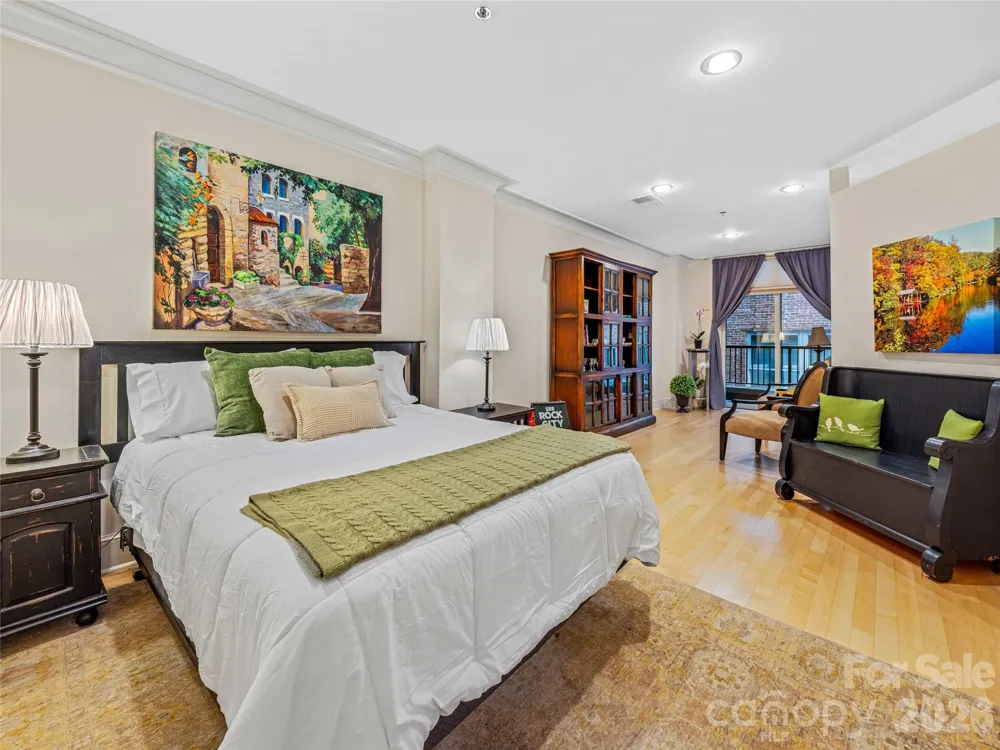 21 Battery Park Avenue #308 Asheville, NC 28801
