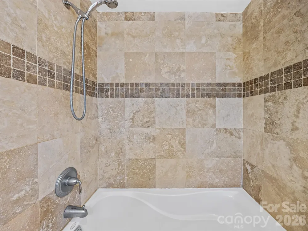 21 Battery Park Avenue #308 Asheville, NC 28801