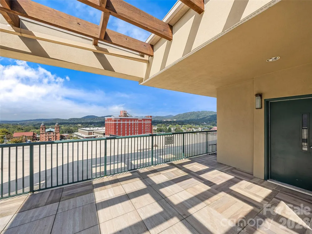 21 Battery Park Avenue #308 Asheville, NC 28801
