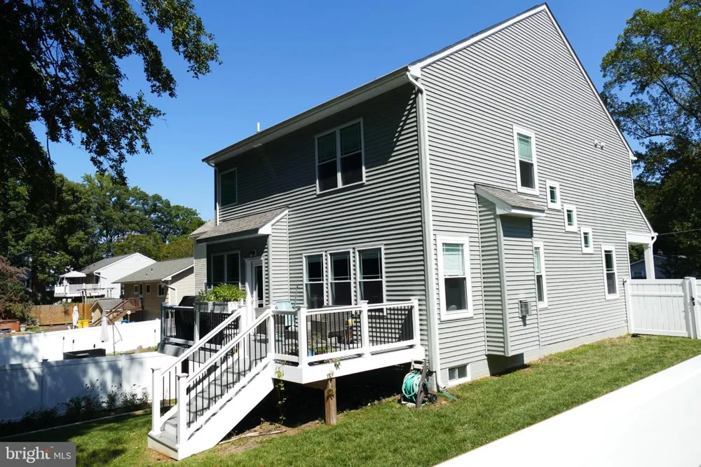 1217 HAMPTON ROAD Annapolis, MD 21409