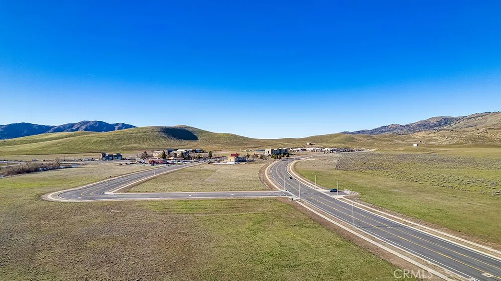 8 Challenger Tehachapi, CA 93561