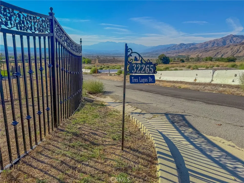 32265 Sapphire Mentone, CA 92359