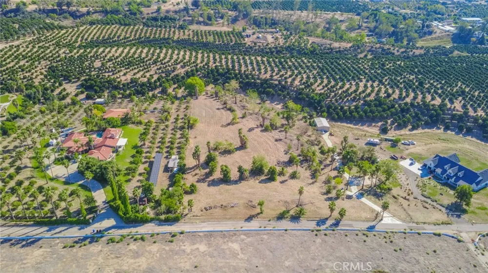 32265 Sapphire Mentone, CA 92359
