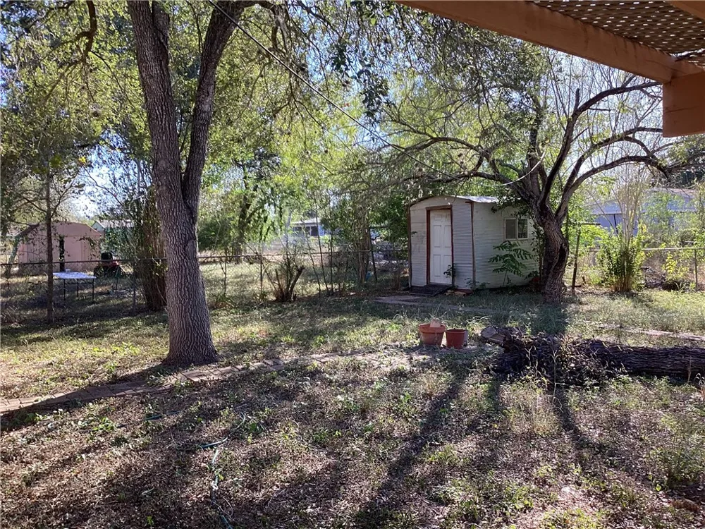 1704 Odilia Street Alice, TX 78332