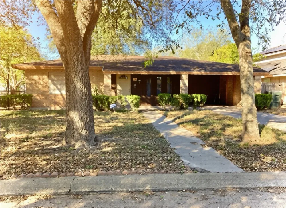 1704 Odilia Street Alice, TX 78332