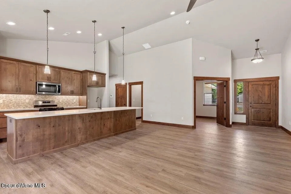 98 Carbonate Lane Oldtown, ID 83822
