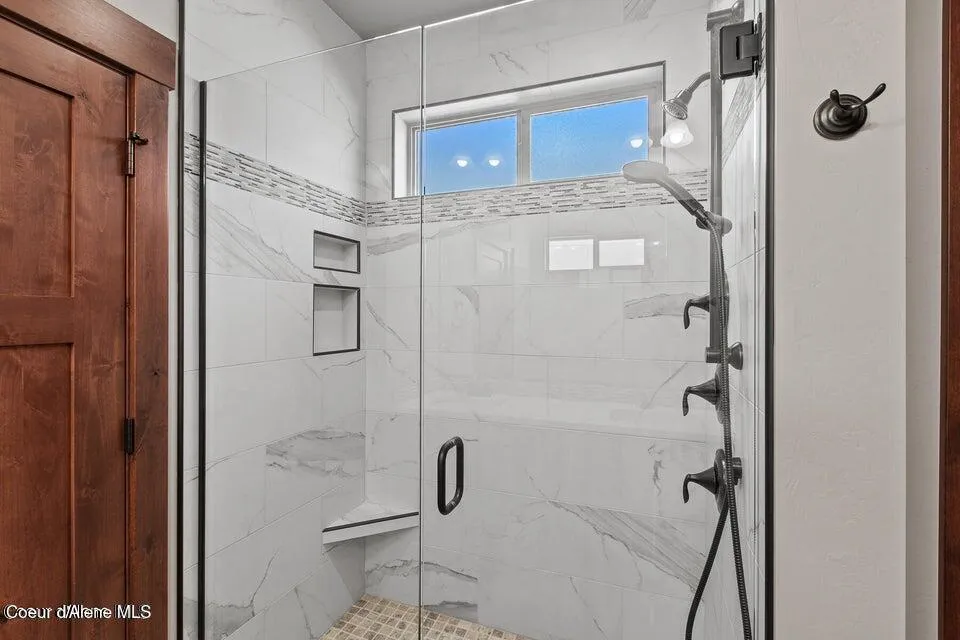 98 Carbonate Lane Oldtown, ID 83822