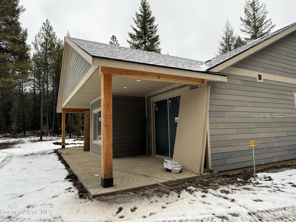 98 Carbonate Lane Oldtown, ID 83822