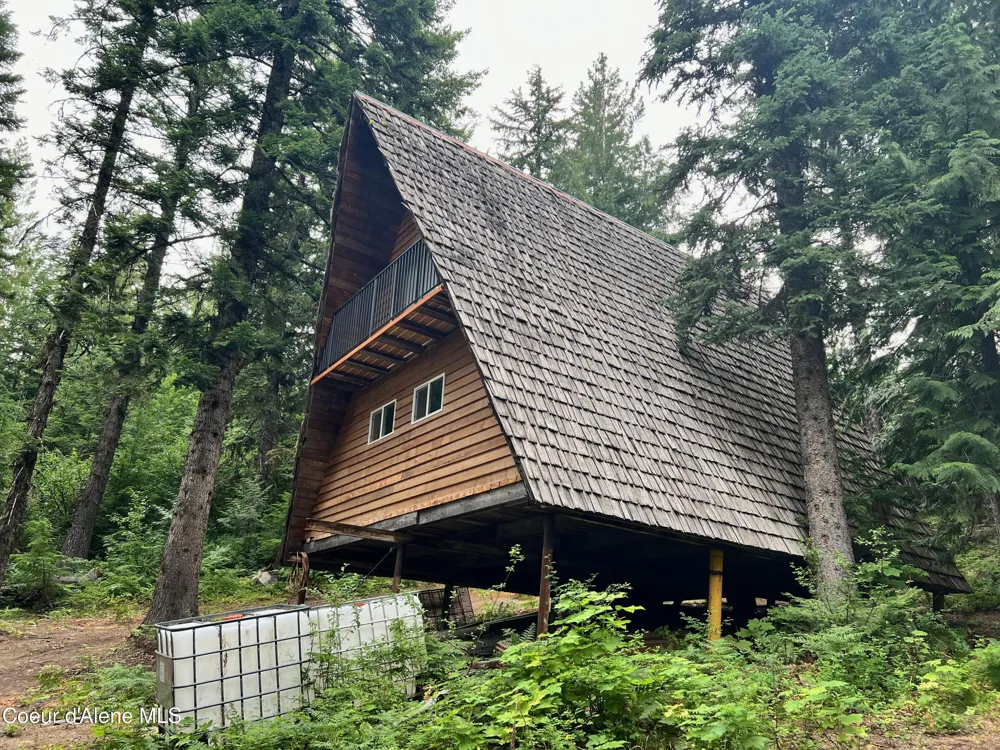 117 High Mountain Dr Fernwood, ID 83830