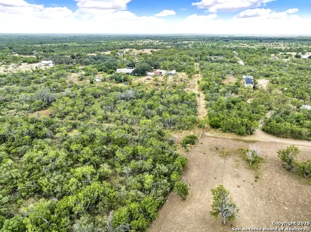 207 Veterans Uvalde, TX 78801