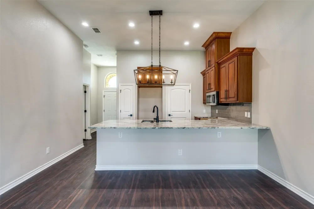 301 Navarro Way #29B Seguin, TX 78155