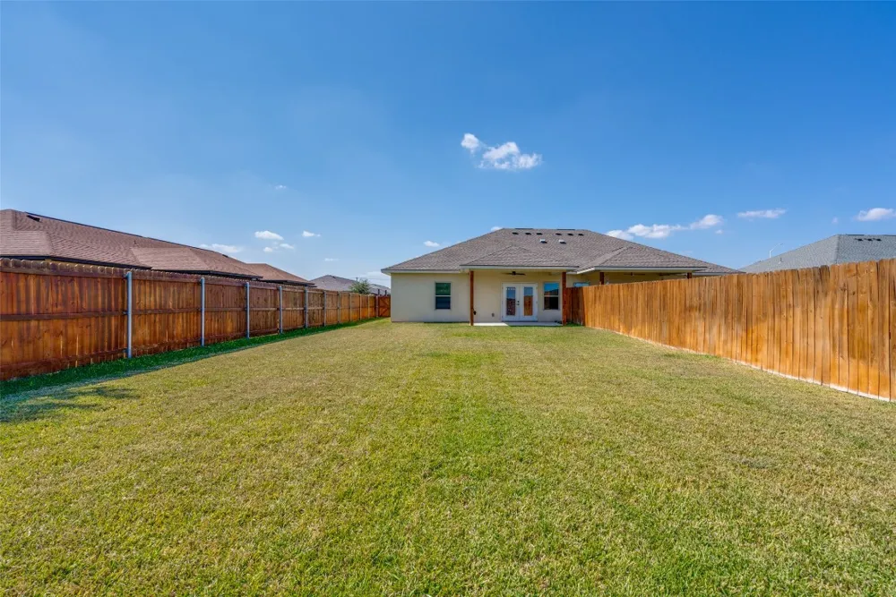 301 Navarro Way #29B Seguin, TX 78155