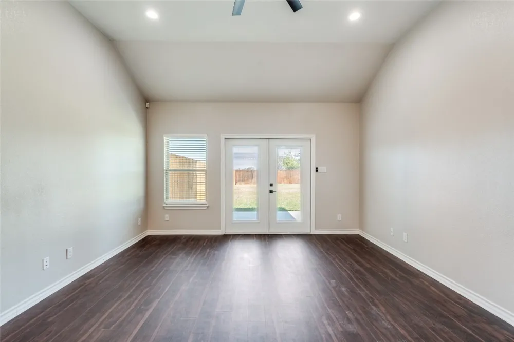301 Navarro Way #29B Seguin, TX 78155
