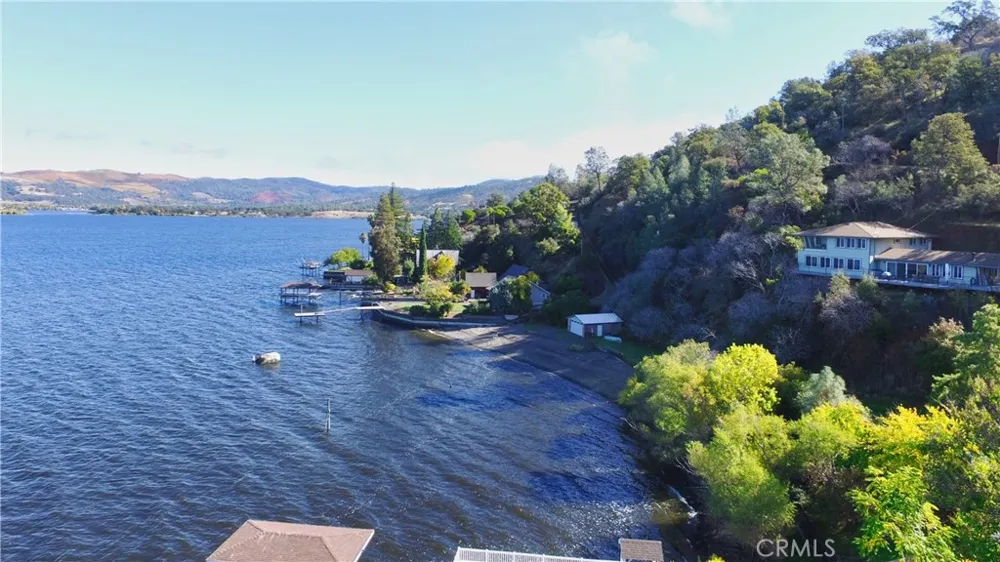 11740 North Drive Clearlake, CA 95422