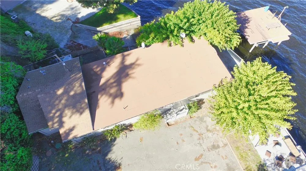 11740 North Drive Clearlake, CA 95422