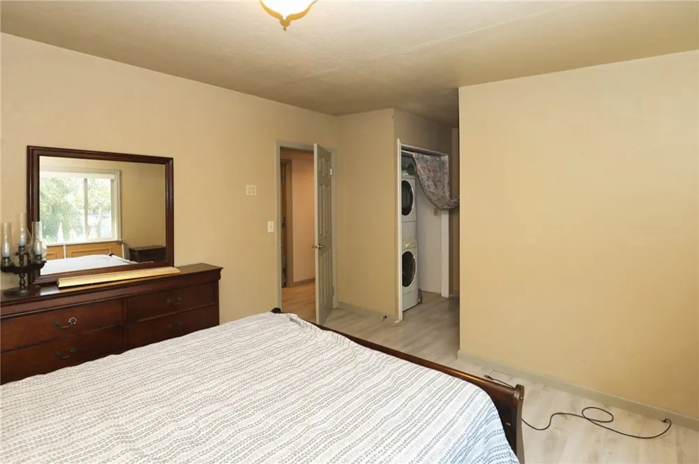 11740 North Drive Clearlake, CA 95422