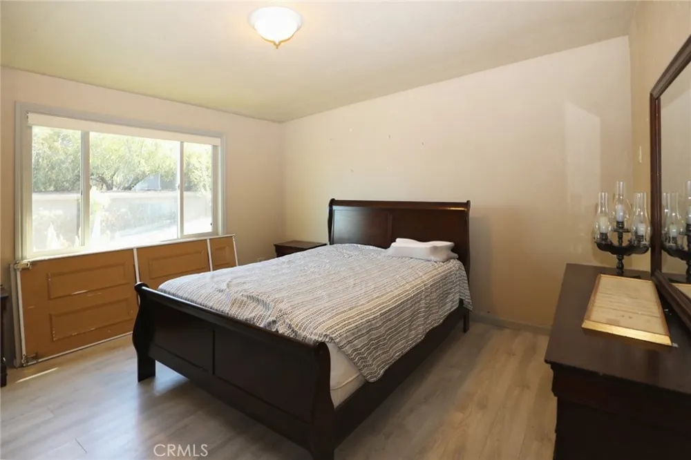 11740 North Drive Clearlake, CA 95422