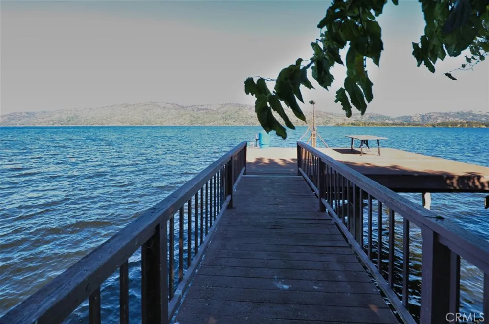 11740 North Drive Clearlake, CA 95422
