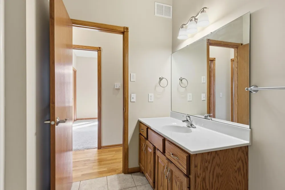 1330 10th Street Lake City, MN 55041