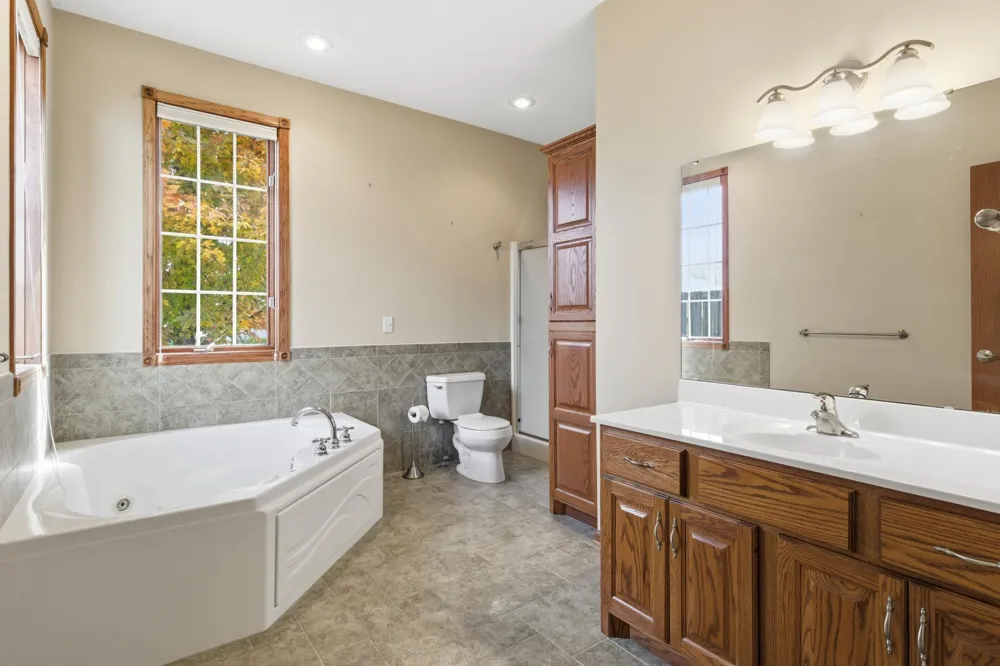 1330 10th Street Lake City, MN 55041