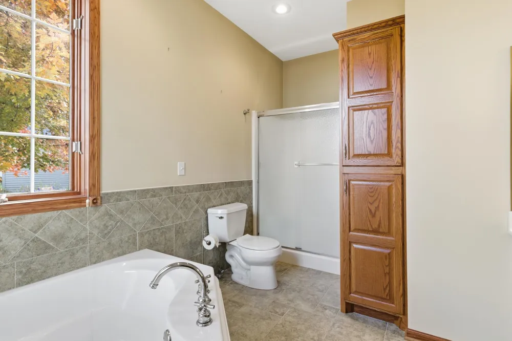 1330 10th Street Lake City, MN 55041