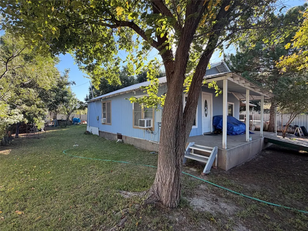 12211 Fm 765 W Eden, TX 76937