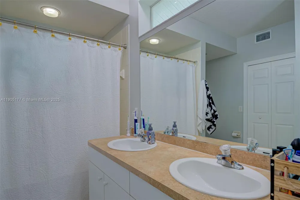 1050 Hancock Creek South Blvd #203 Cape Coral, FL 33909
