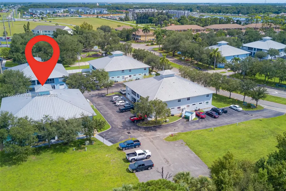 1050 Hancock Creek South Blvd #203 Cape Coral, FL 33909