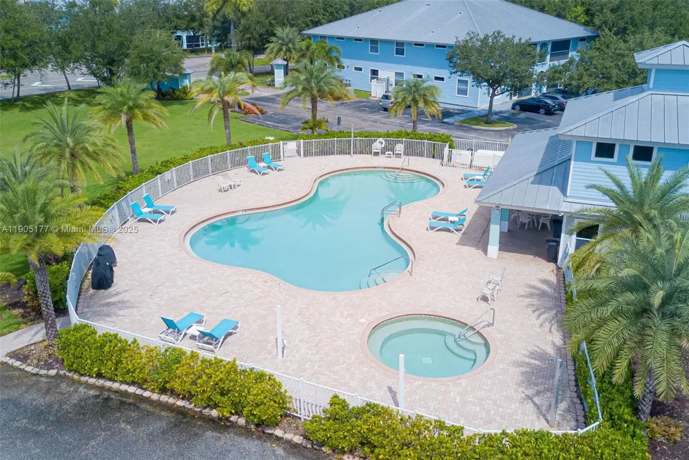 1050 Hancock Creek South Blvd #203 Cape Coral, FL 33909