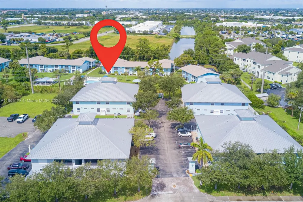 1050 Hancock Creek South Blvd #203 Cape Coral, FL 33909