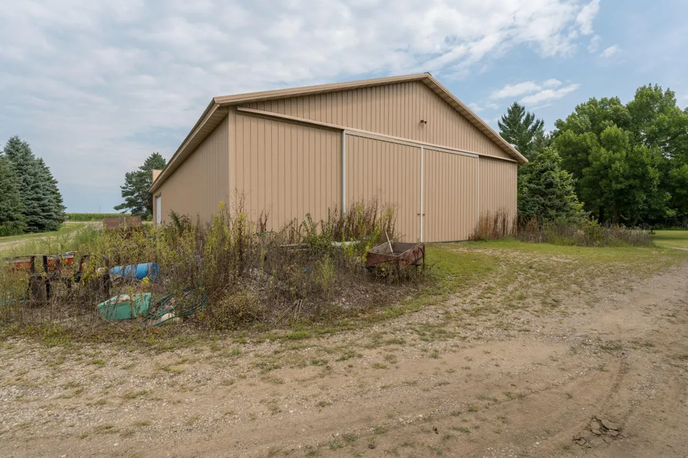 29633 390th Street Le Sueur, MN 56058