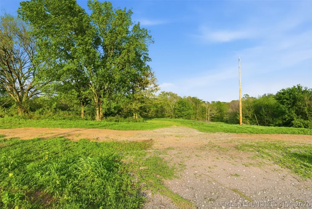 32782 S 4310 ROAD Big Cabin, OK 74332
