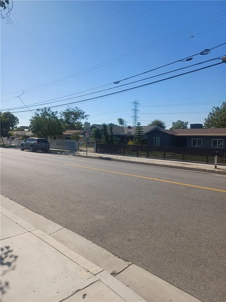 3443 Syracuse Baldwin Park, CA 91700