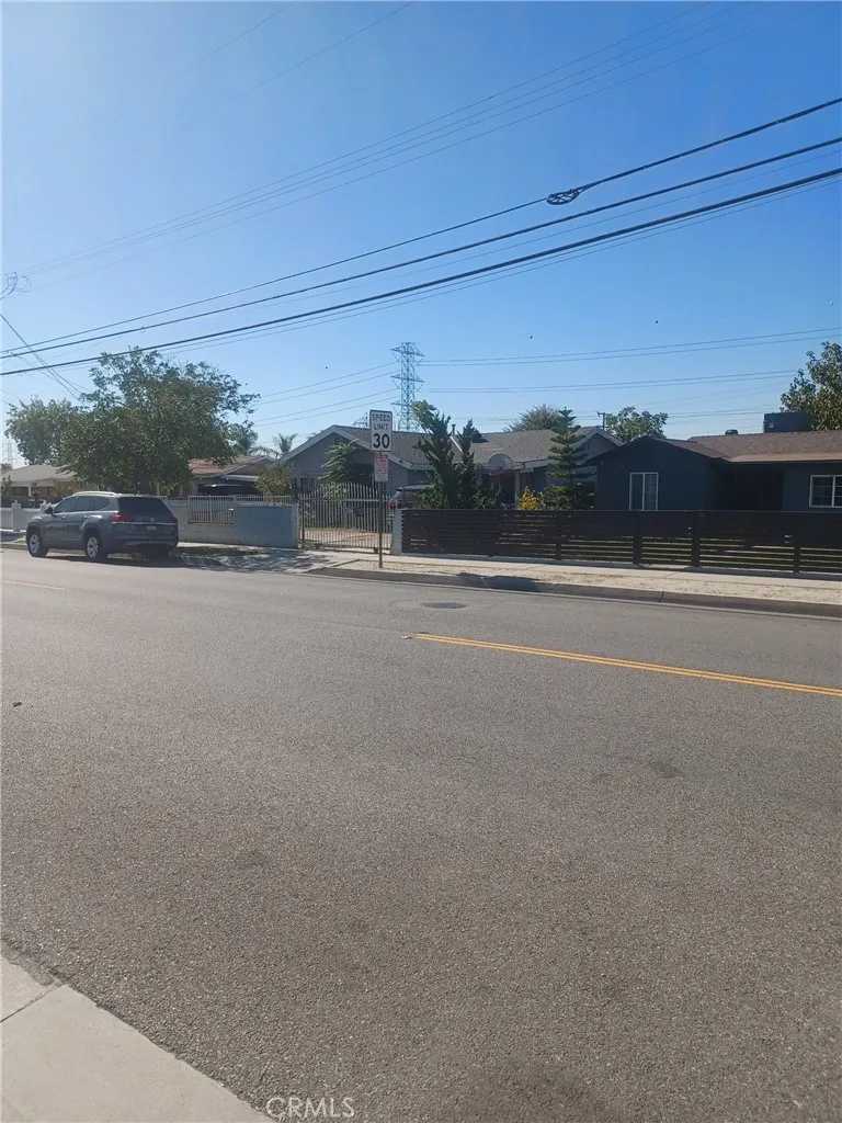 3443 Syracuse Baldwin Park, CA 91700