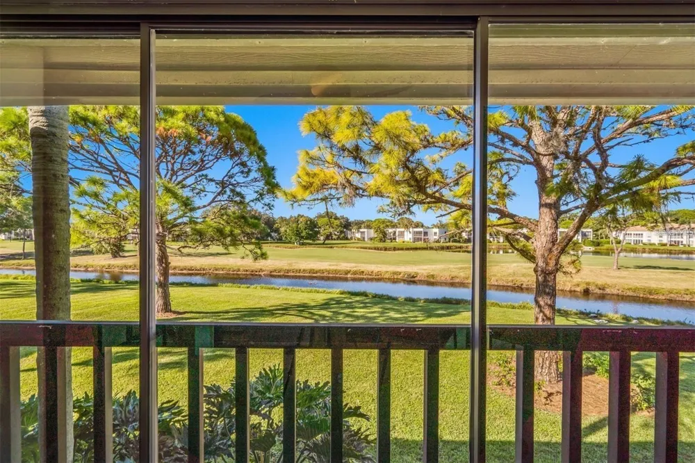 5147 WILLOW LINKS #18 Sarasota, FL 34235