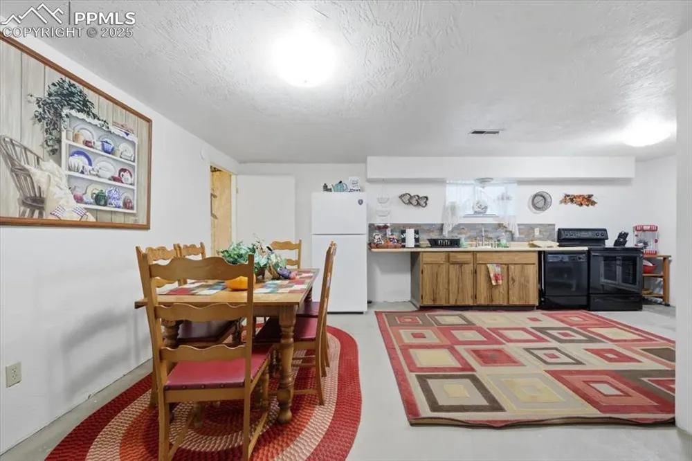 2202 Ellicott Highway Calhan, CO 80808