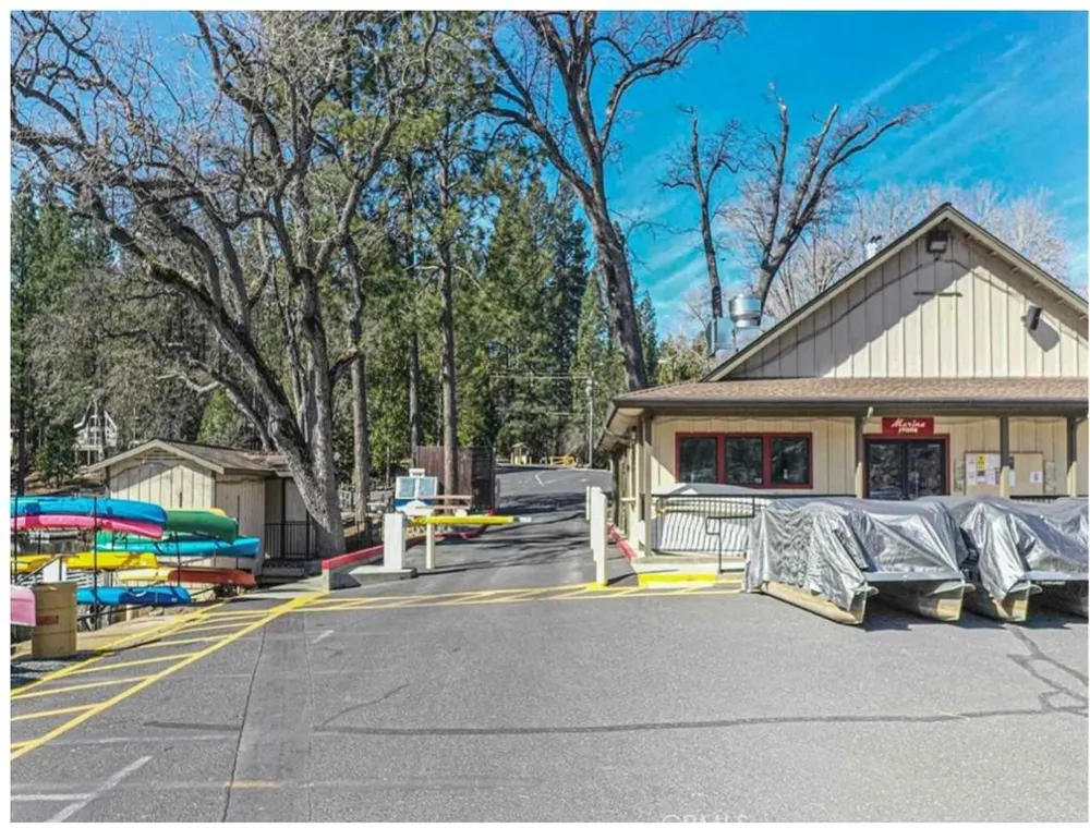 Pine Mountain Drive Groveland, CA 95321