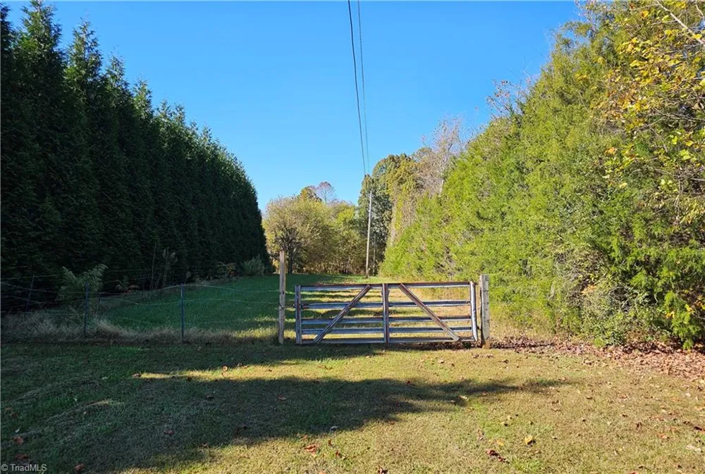 460 Mr Henry Road Mocksville, NC 27028