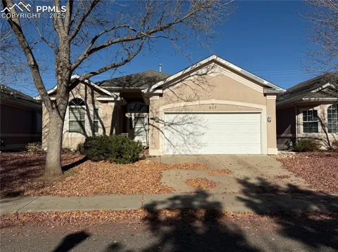 927 Champion Circle