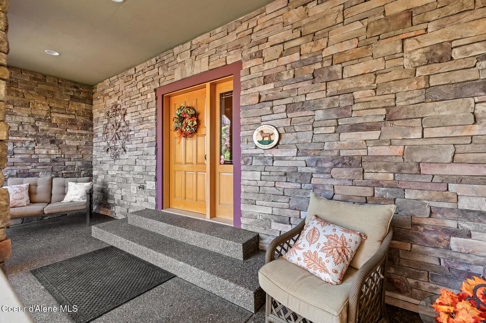 2992 E LAKE FOREST DRIVE Hayden Lake, ID 83835