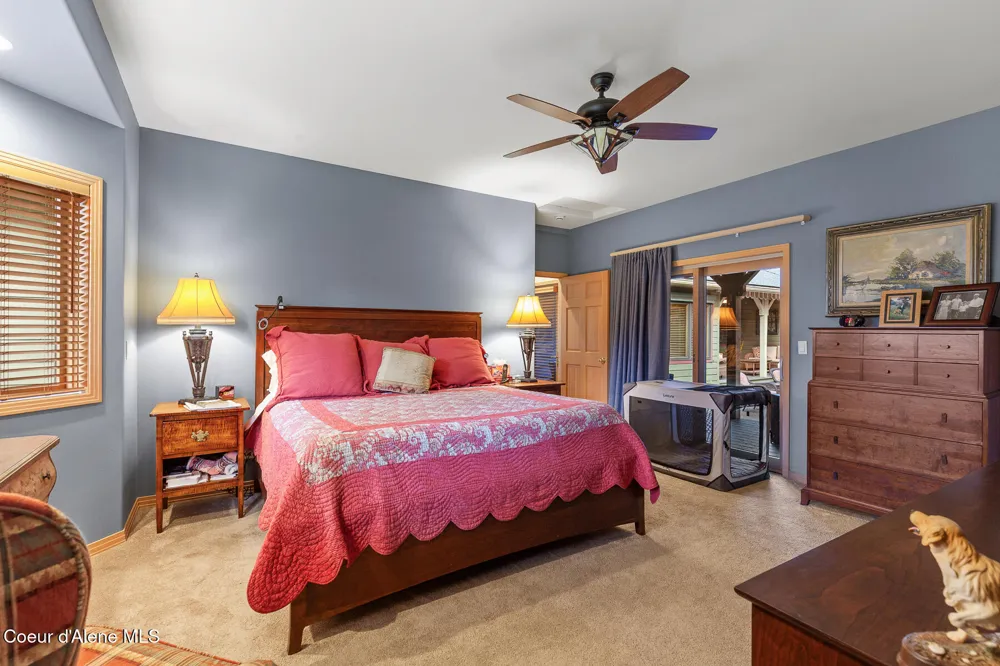 2992 E LAKE FOREST DRIVE Hayden Lake, ID 83835