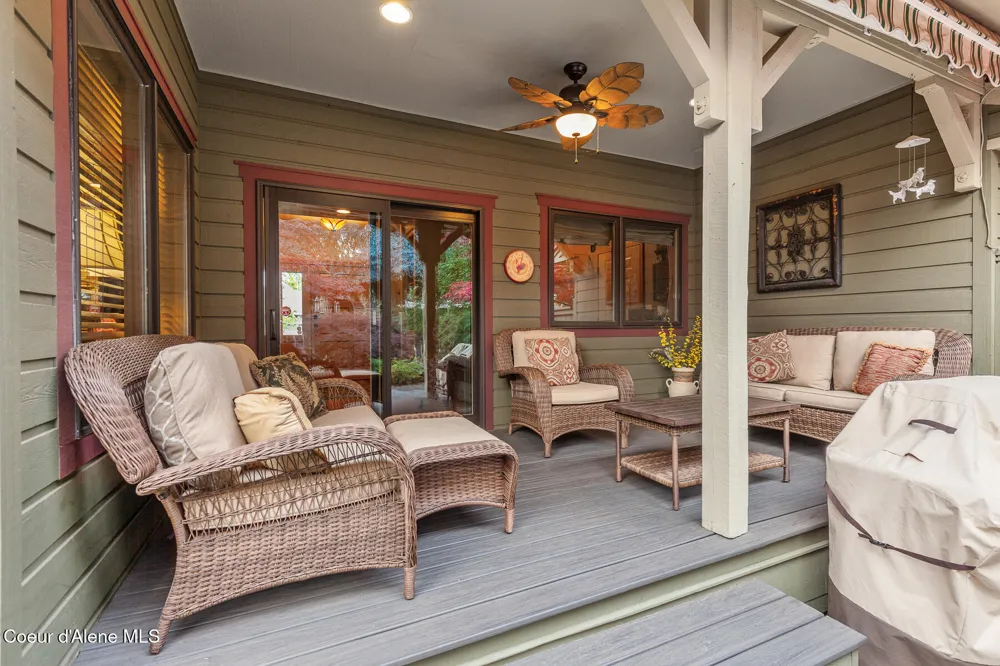 2992 E LAKE FOREST DRIVE Hayden Lake, ID 83835
