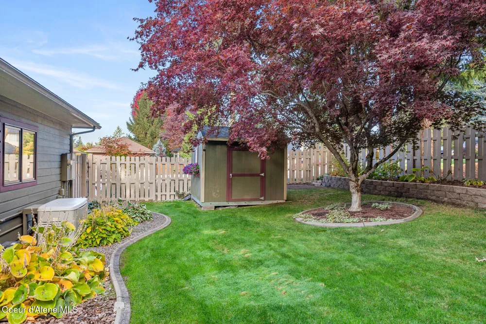 2992 E LAKE FOREST DRIVE Hayden Lake, ID 83835