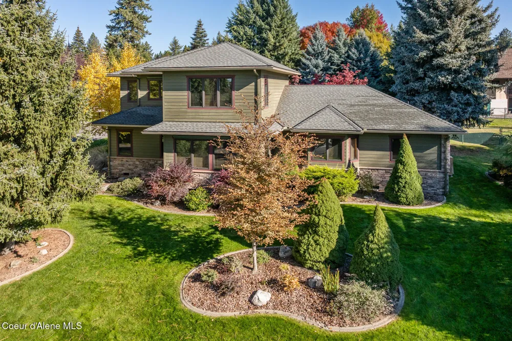 2992 E LAKE FOREST DRIVE Hayden Lake, ID 83835