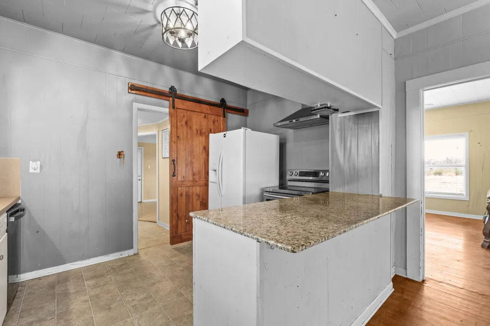 388 cr 3500 Lampasas, TX 76550