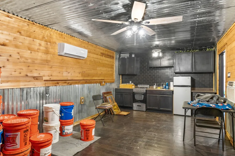 388 cr 3500 Lampasas, TX 76550