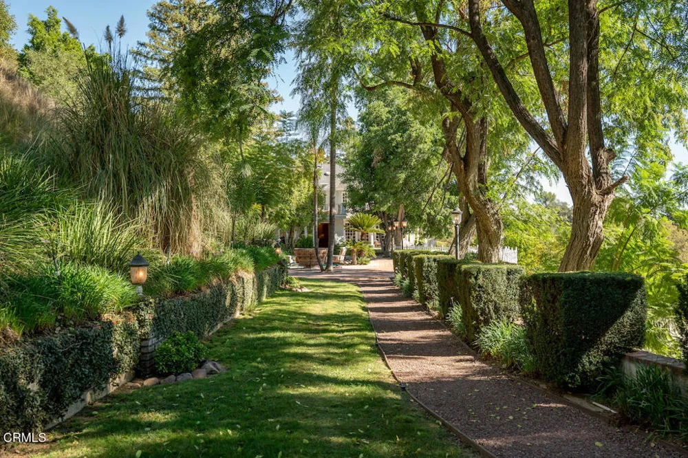 427 Long Canyon Road Bradbury, CA 91008
